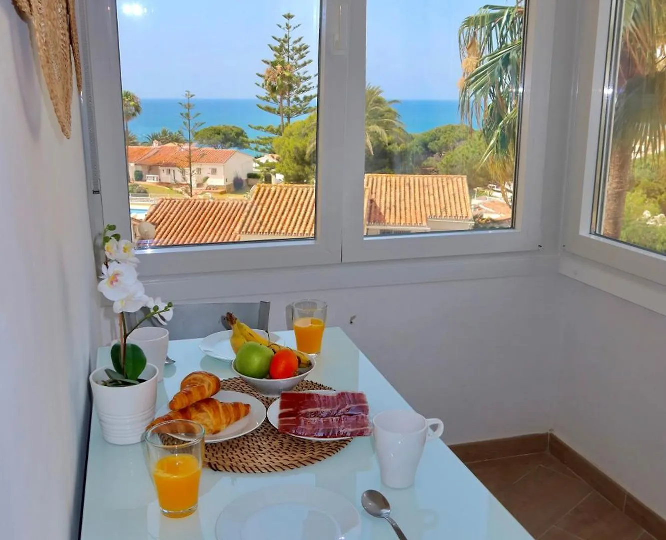شقة Lujoso Piso Con Vista Al Mar En La Cala De Mijas مالقة 0*,